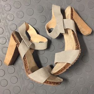 Kenneth Cole Reaction Women’s Suede Heeled Sandal